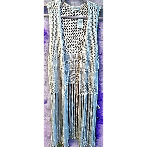 Women's Abercrombie & Fitch Boho Cream Crochet Fringed Long Vest Size M/L New - Picture 7 of 8